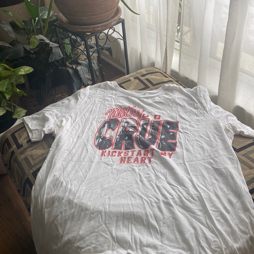 XL MOTLEY CRUE BAND TEE